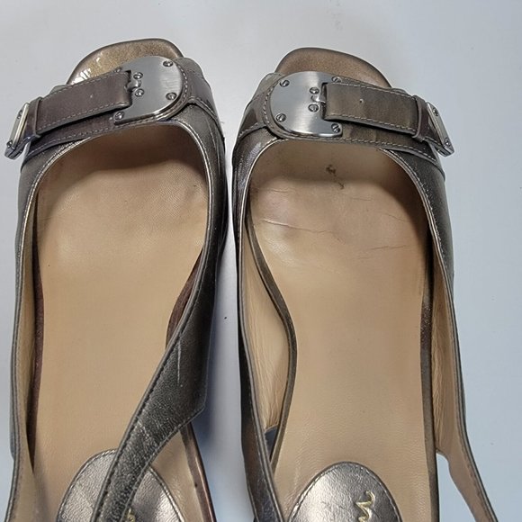Cole Haan Metallic Gold Leather Peep Toe Slingbacks Heels Women's US 8 B - Picture 10 of 12